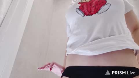 Snapshot of uninvited_raccoon chatting on January 15, 8:12 pm uninvited_raccoon online show from January 15, 8:12 pm