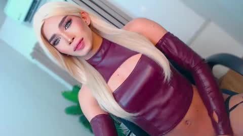 Miss Andrea online show from April 11, 7:51 pm