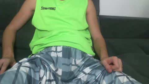 uniqueboy22 online show from March 29, 5:24 pm