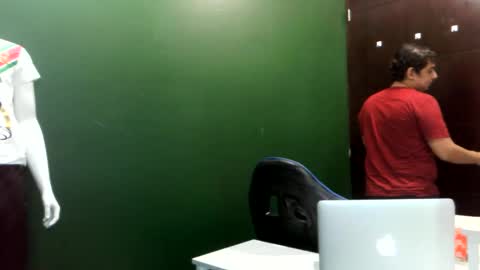 Snapshot of unlimitedfantasy chatting on November 17, 4:24 pm Thiago online show from November 17, 4:24 pm