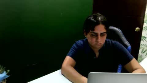 Snapshot of unlimitedfantasy chatting on November 22, 3:27 am Thiago online show from November 22, 3:27 am