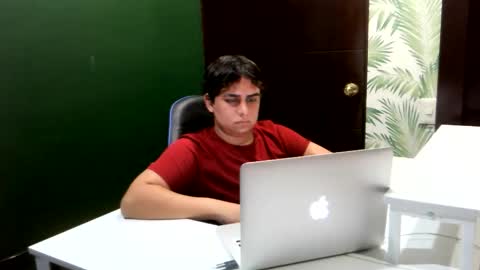 Snapshot of unlimitedfantasy chatting on November 23, 4:34 am Thiago online show from November 23, 4:34 am