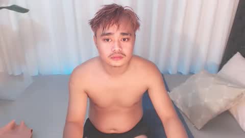 Snapshot of unloadedcumxxx chatting on September 30, 7:13 am Miss online show from September 30, 7:13 am