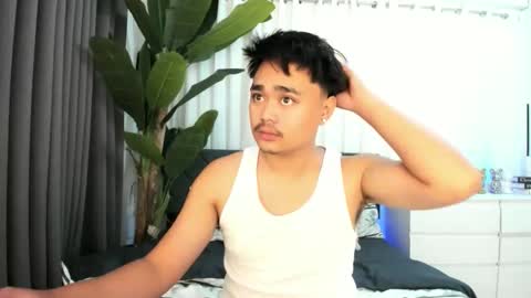 Snapshot of unloadedcumxxx chatting on December 4, 4:11 am Miss online show from December 4, 4:11 am