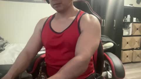 unlobitooenwallstreet online show from April 8, 8:42 pm