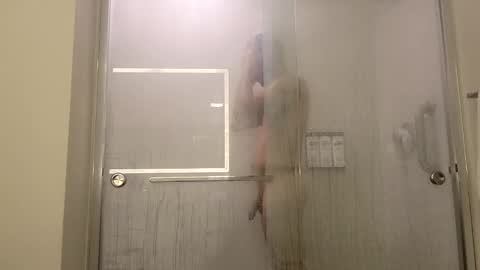 unovaguardian398636 online show from October 3, 11:40 am