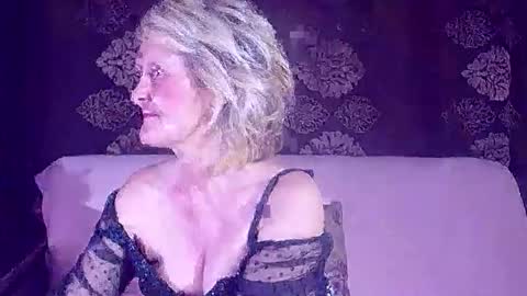 Nelly online show from April 18, 9:13 am