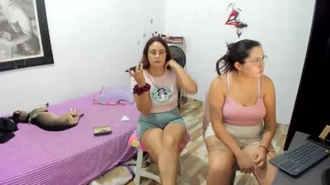 Kary and jhoa online show from March 10, 11:43 pm