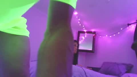 upallnight3654 online show from April 3, 7:17 am