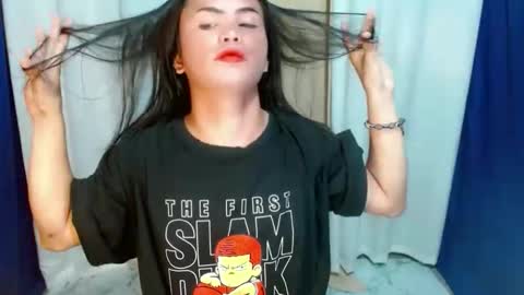 Snapshot of ur_beauty_and_the_beast chatting on May 10, 10:26 pm MEGS MEGS online show from May 10, 10:26 pm
