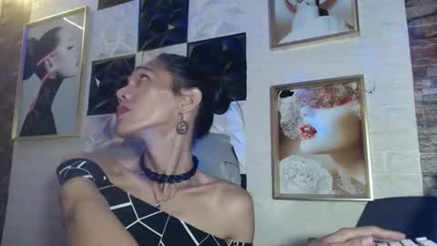 chrizzy online show from October 13, 8:20 pm