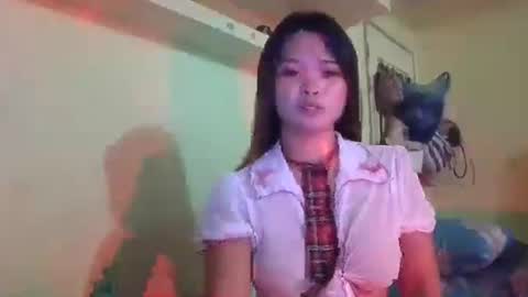 Snapshot of ur_cristal chatting on July 19, 12:42 pm ur_cristal online show from July 19, 12:42 pm