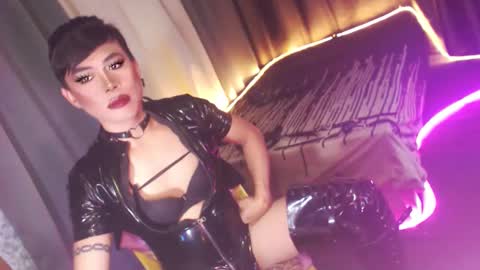 MISS ANNA online show from December 4, 1:59 am