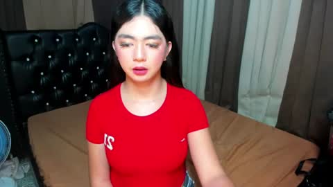 ur_girl_dwalker online show from June 19, 7:56 am