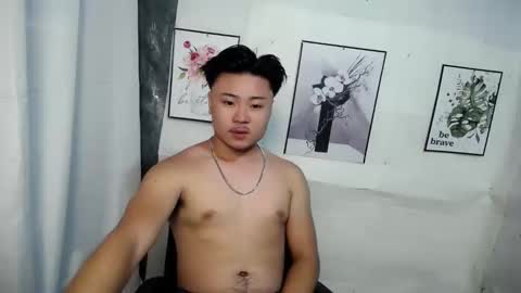 ur_hotguy online show from September 17, 11:45 am