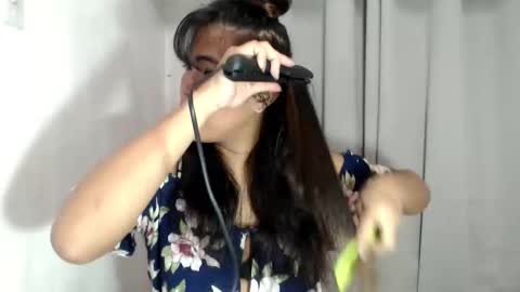 kriss online show from April 8, 9:59 pm