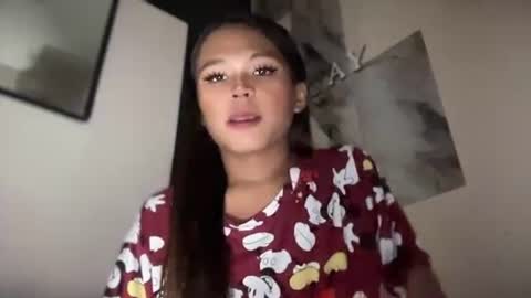 ur_new_obsession online show from February 19, 11:50 am