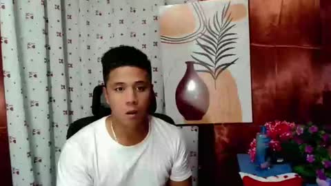 Snapshot of ur_pinoydave chatting on December 20, 2:38 pm Dave online show from December 20, 2:38 pm