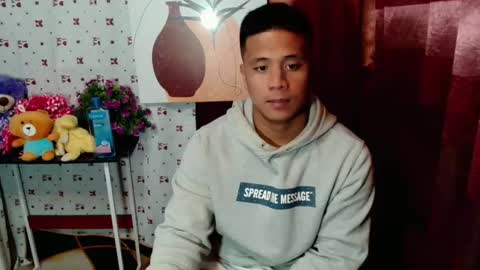 Snapshot of ur_pinoydave chatting on January 18, 4:53 pm Dave online show from January 18, 4:53 pm