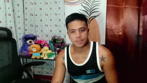 Snapshot of ur_pinoydave chatting on January 22, 11:53 pm Dave online show from January 22, 11:53 pm