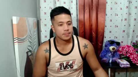 Snapshot of ur_pinoydave chatting on January 30, 9:58 pm Dave online show from January 30, 9:58 pm