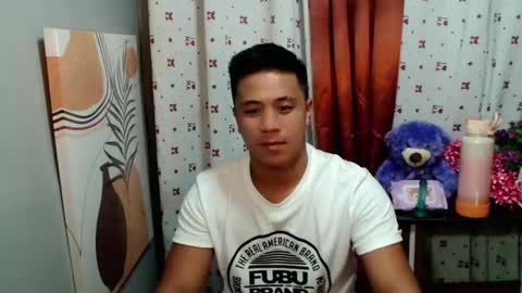 Snapshot of ur_pinoydave chatting on February 4, 8:49 pm Dave online show from February 4, 8:49 pm