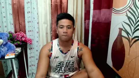 Snapshot of ur_pinoydave chatting on February 26, 6:11 pm Dave online show from February 26, 6:11 pm