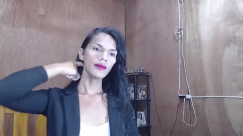 Ur Lovely Pricious online show from May 15, 12:23 pm