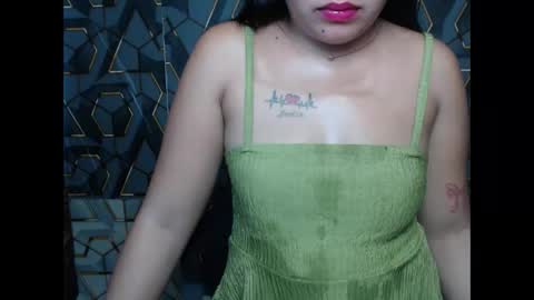ur_prettychelsie18 online show from June 6, 11:31 pm