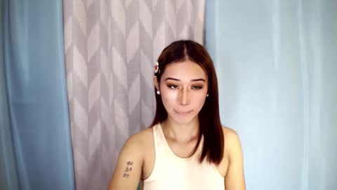 ur_rianlover online show from November 1, 5:42 am