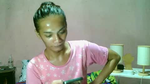 Snapshot of ur_sexybabe_ehra chatting on November 16, 7:36 am ur_sexybabe_ehra online show from November 16, 7:36 am