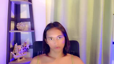 Ellie online show from February 8, 5:49 pm