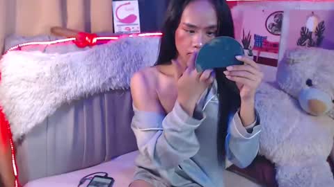 Snapshot of ur_sweet_atarah18 chatting on February 3, 3:17 pm Atarah online show from February 3, 3:17 pm