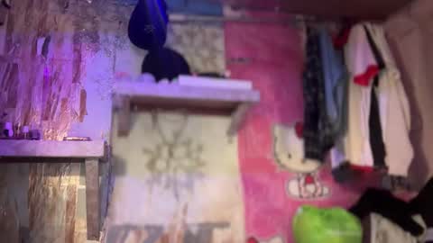 Snapshot of ur_sweet_atarah18 chatting on November 17, 8:20 am Atarah online show from November 17, 8:20 am