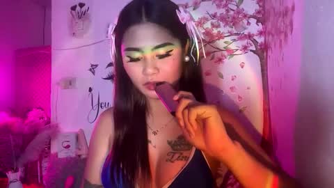 HelloIm  Girly online show from April 24, 6:54 pm