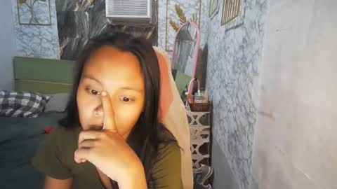 Snapshot of urasian_cherrymae chatting on April 21, 8:31 am im yyour princess cherry online show from April 21, 8:31 am
