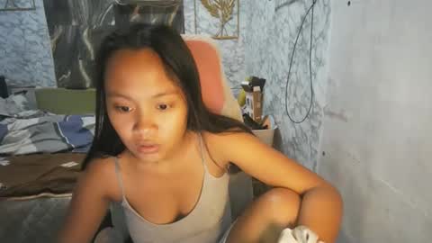 Snapshot of urasian_cherrymae chatting on June 3, 11:32 pm im yyour princess cherry online show from June 3, 11:32 pm