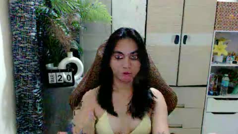 urasian_erica online show from March 20, 2:00 pm