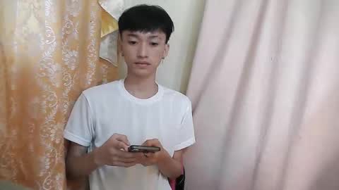 urasian_femboyxxx online show from March 31, 11:21 am