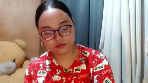Snapshot of urasian_hotchix69 chatting on December 19, 7:48 am Lycah online show from December 19, 7:48 am
