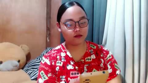 Snapshot of urasian_hotchix69 chatting on December 21, 6:31 am Lycah online show from December 21, 6:31 am