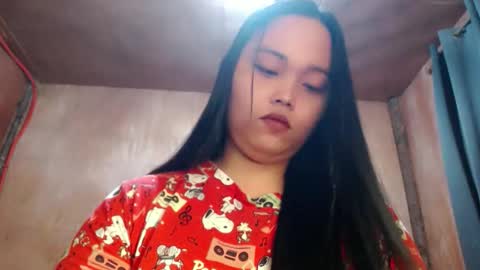 Snapshot of urasian_hotchix69 chatting on April 1, 10:07 pm Lycah online show from April 1, 10:07 pm