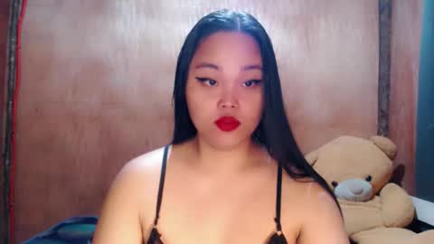 Snapshot of urasian_hotchix69 chatting on April 5, 7:44 pm Lycah online show from April 5, 7:44 pm