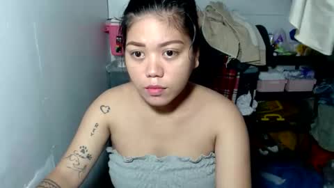 Snapshot of urasian_joy chatting on May 25, 8:53 am urasian_joy online show from May 25, 8:53 am