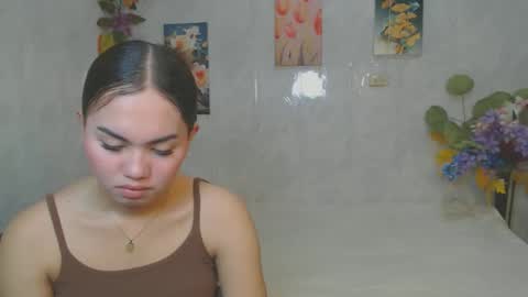 Snapshot of urasian_kat chatting on April 24, 7:00 am urasian_kat online show from April 24, 7:00 am