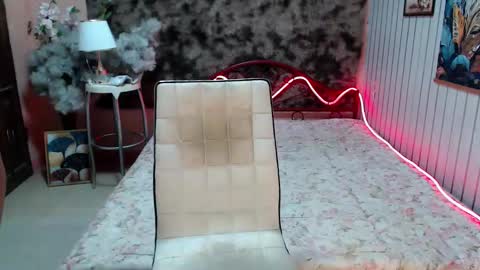 HI WE ARE NATHANIEL AND SEV online show from January 14, 6:57 pm