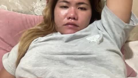 Snapshot of urasianblairexxx chatting on February 1, 1:48 am urasianblairexxx online show from February 1, 1:48 am