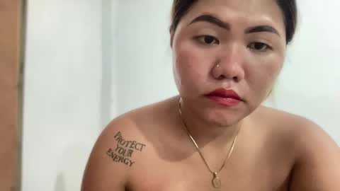 Snapshot of urasianblairexxx chatting on February 9, 6:17 am urasianblairexxx online show from February 9, 6:17 am