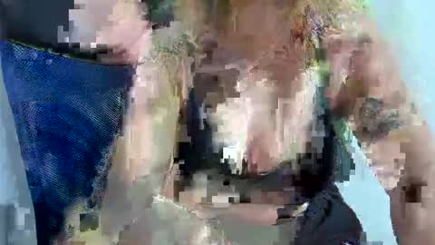 Snapshot of urasianblairexxx chatting on February 11, 2:05 am urasianblairexxx online show from February 11, 2:05 am