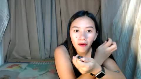 Snapshot of urasianrika chatting on June 7, 1:32 am urasianrika online show from June 7, 1:32 am